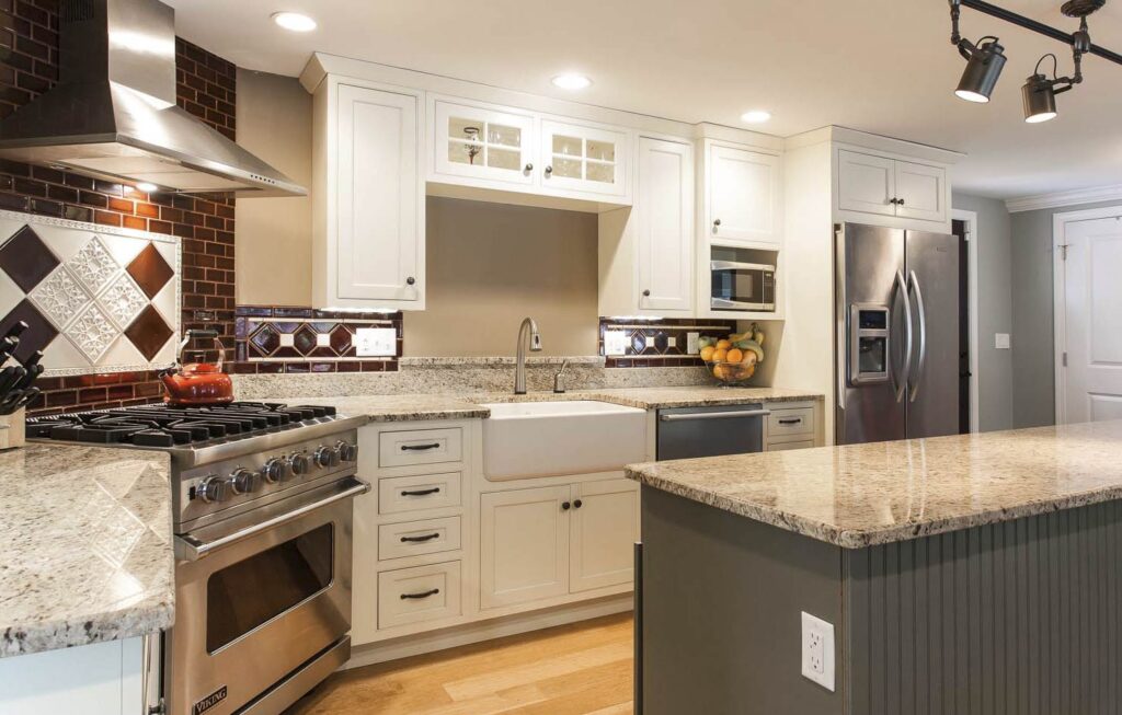 Kitchen with island